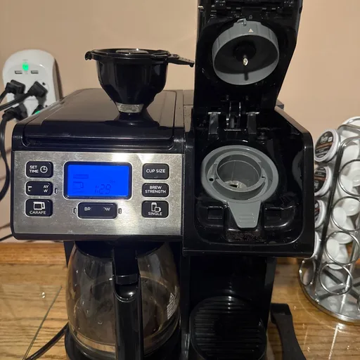 Hamilton Beach FlexBrew Trio 2-Way Coffee Maker, Compatible with K-Cup Pods or Grounds, Combo, Single Serve & Full 12c Pot, Black - Fast Brewing (49902)