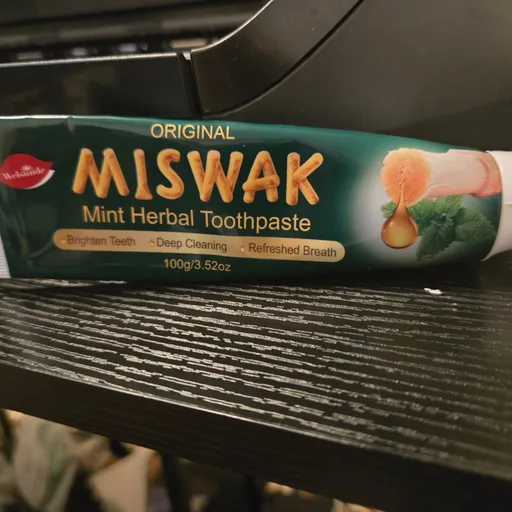 Organic Miswak Herbal Whitening Toothpaste